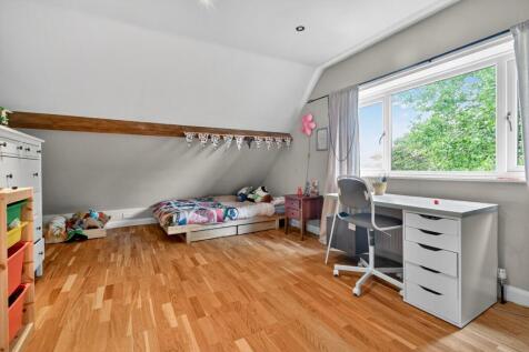 Bedroom 2 (1)
