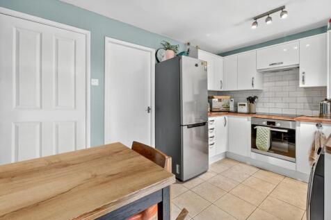 Kitchen (2)