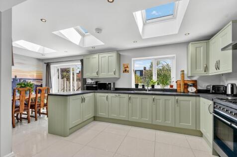 Kitchen (2)