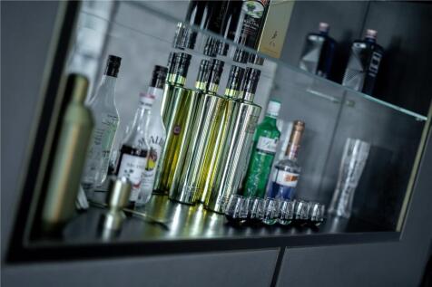 Lounge Bar