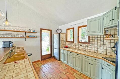 Property Image 6