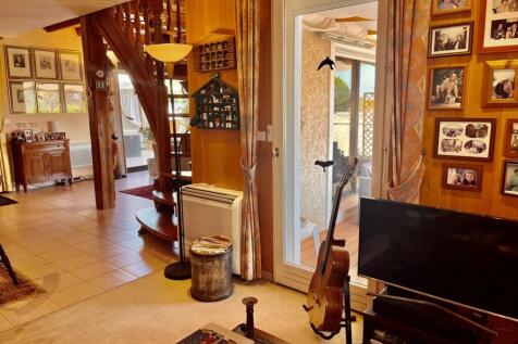 Property Image 16