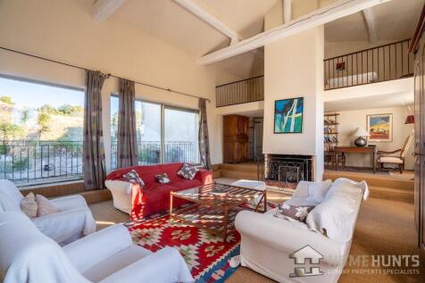 Property Image 12