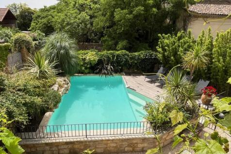 Property Image 4