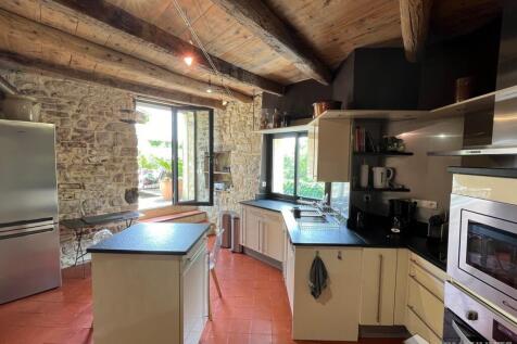 Property Image 11