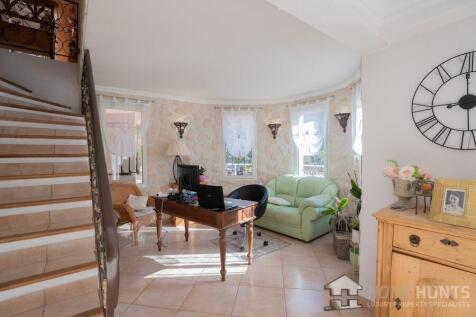 Property Image 12