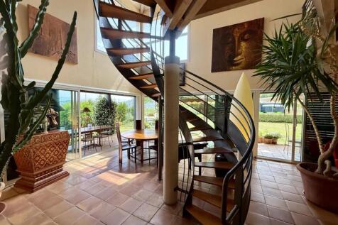 Property Image 24