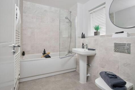 Highlands Park The Winkfield upgraded bathroom