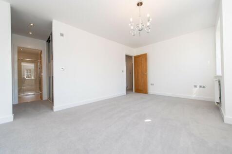 Plot 35 Internal