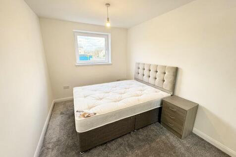 Bedroom 2 (1)