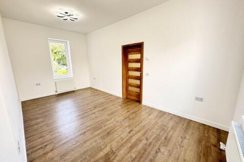 Bedroom 2 (1)