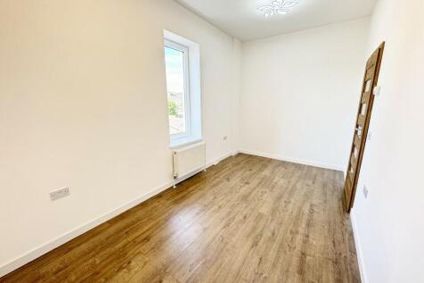 Bedroom 3 (2)