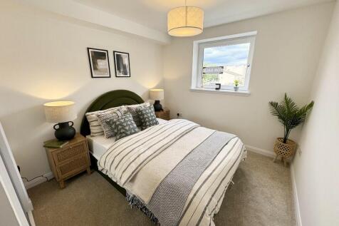 Bedroom 2 (1)