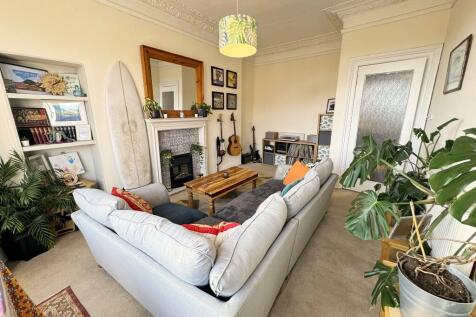 Lounge 3