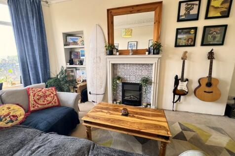 Lounge 4