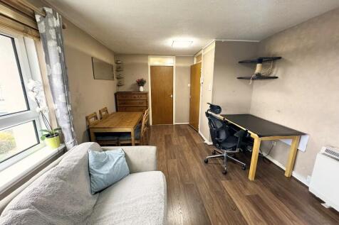 Lounge 3