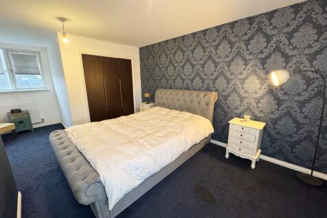 Bedroom 4 (1)