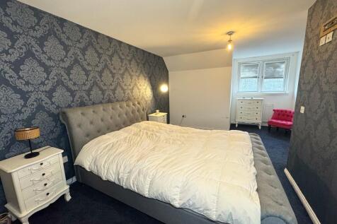 Bedroom 4 (2)