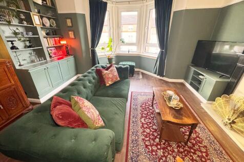 Lounge 4