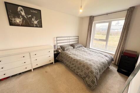 Bedroom 2 (1)