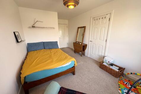 Bed 2 (2)