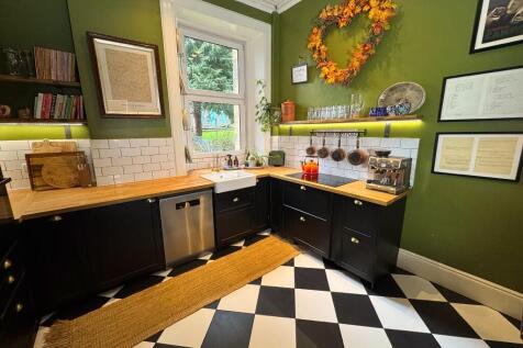Kitchen 7