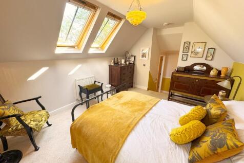 Bedroom 2 (2)