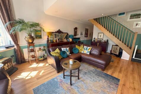 Lounge 2
