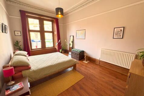 Bedroom 1 (2)
