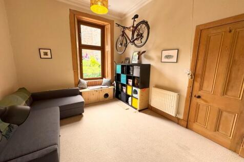 Bedroom 2 (2)