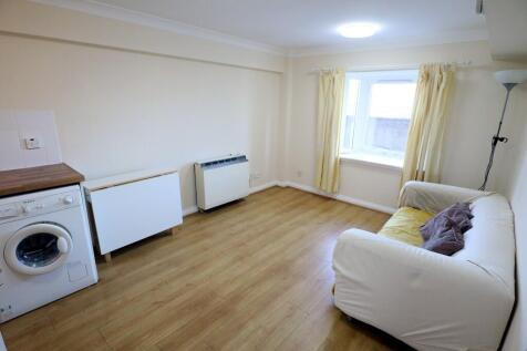 Lounge 1