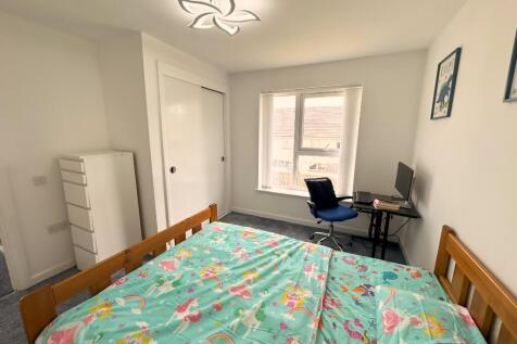 Bed 2 (2)