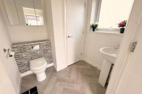 D/s toilet