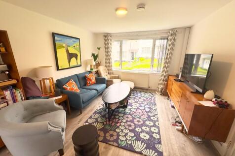 Lounge 1