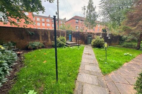 Rear court