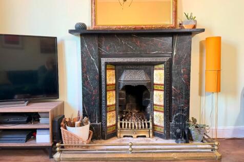 Fireplace s-room