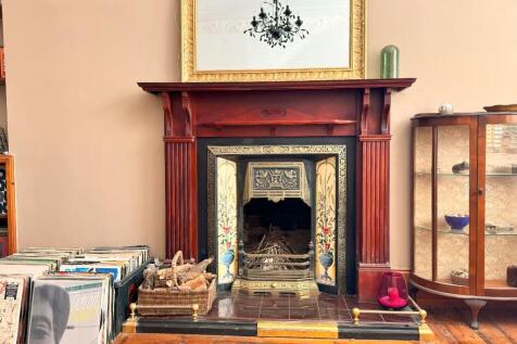 Fireplace-lounge