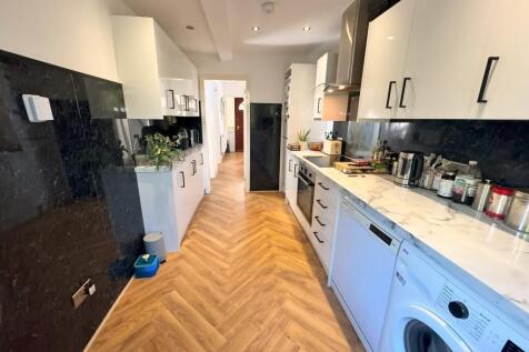 Kitchen 4