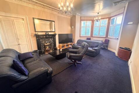 Lounge 1