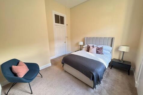 Bed 2 (2)