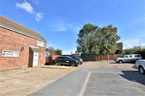 Property Exterior &amp; Parking