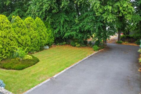 Frontage &amp; Drive