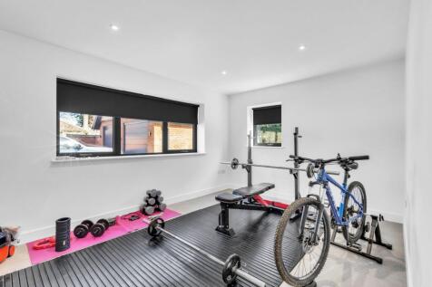 Gym / 5th Bedroom