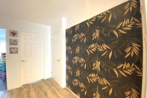 hallway feature w...