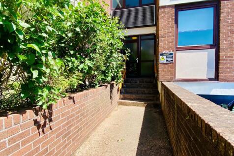 Entrance to Build...