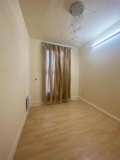 WhatsApp Image 2025-10-31 at 16.08.49 (8).jpeg