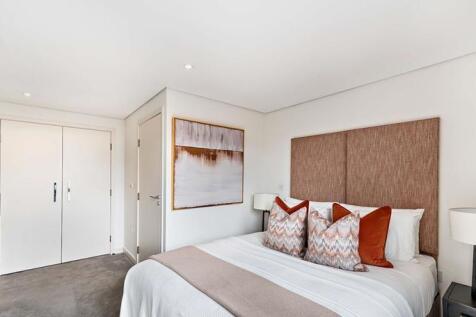 third bedroom.jpg