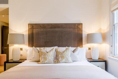 master bedroom 3.jpg