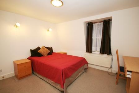 BM8upper bedroom master2.JPG