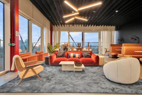 WhatsApp Image 2025-11-28 at 14.25.11 (4).jpeg